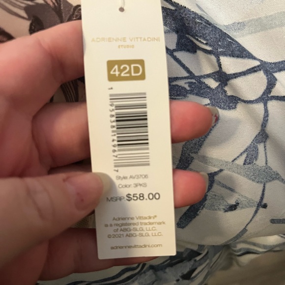 Adrienne Vittadini Cream and brown Bra Intimates and another pink bra - Picture 2 of 3